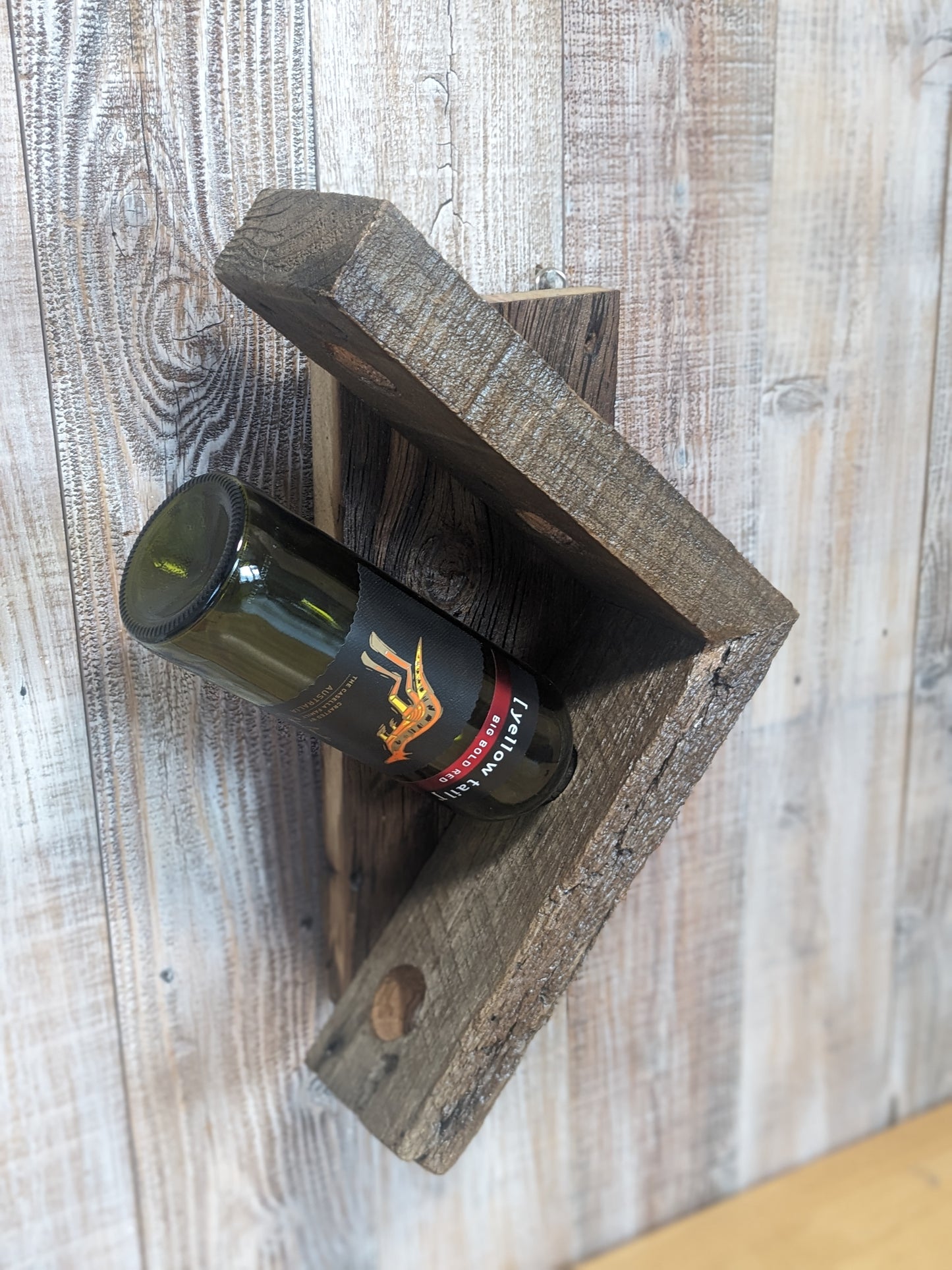 Zig-Zag Wine Display
